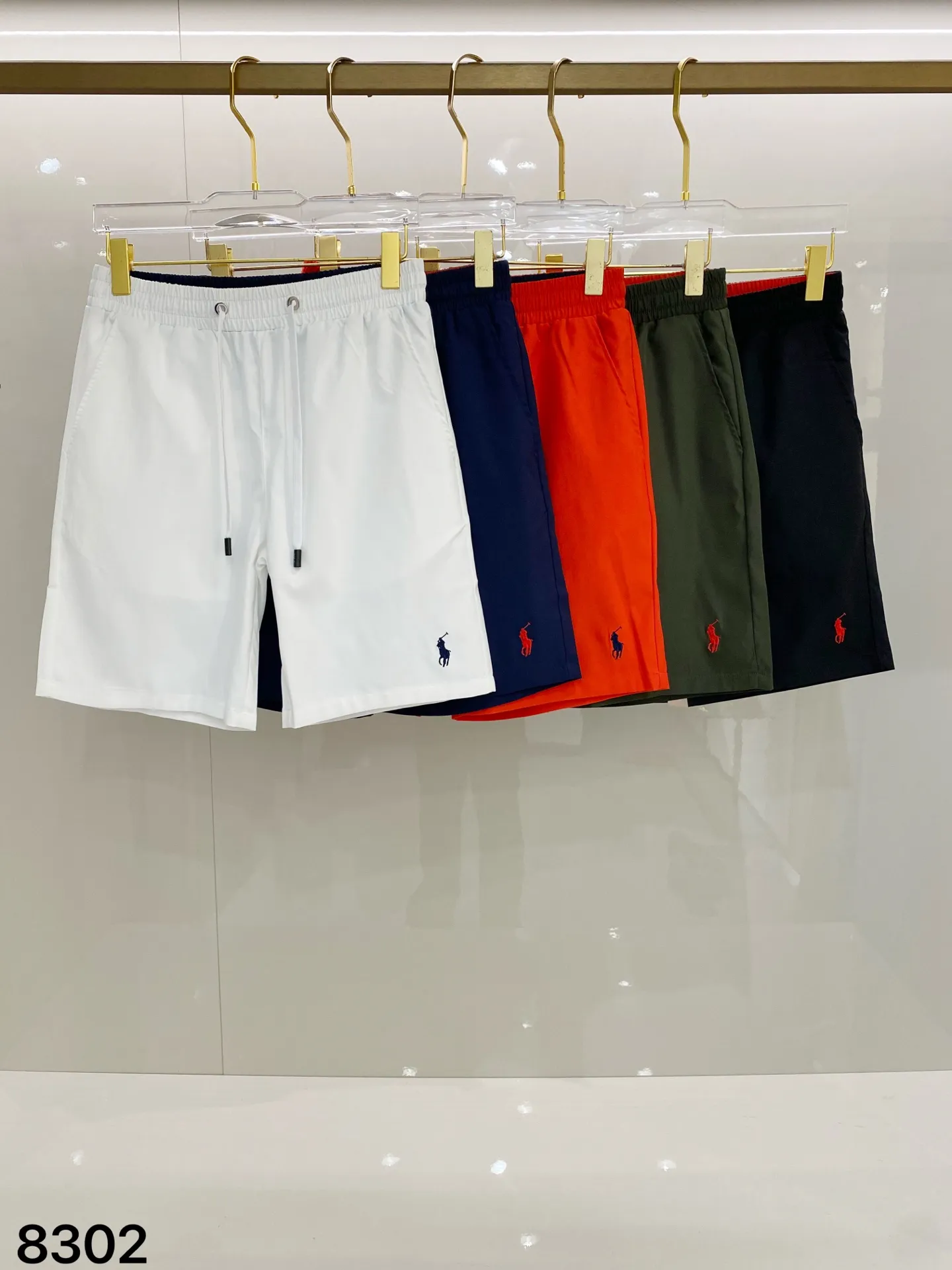 P190 🌸🌸Ralph Lauren Polo 2025 spring and summer new three-quarter pants [beach pants] are comfortable to wear, low-key yet luxurious, very high-end, and have a fashionable and high-end pocket design. Needless to say, the pants style and tailoring are exquisite and lively. Really first-class and top-quality materials. Really top-grade casual pants and elastic pants, of outstanding quality. After heavy washing, the pants are very soft, not fussy, and the upper body is absolutely stylish and extremely luxurious. Size:M-4XL